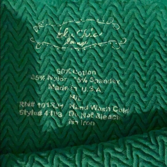 ❤️1 hr sale❤️Blue chic stripes top☀️ - Picture 4 of 4